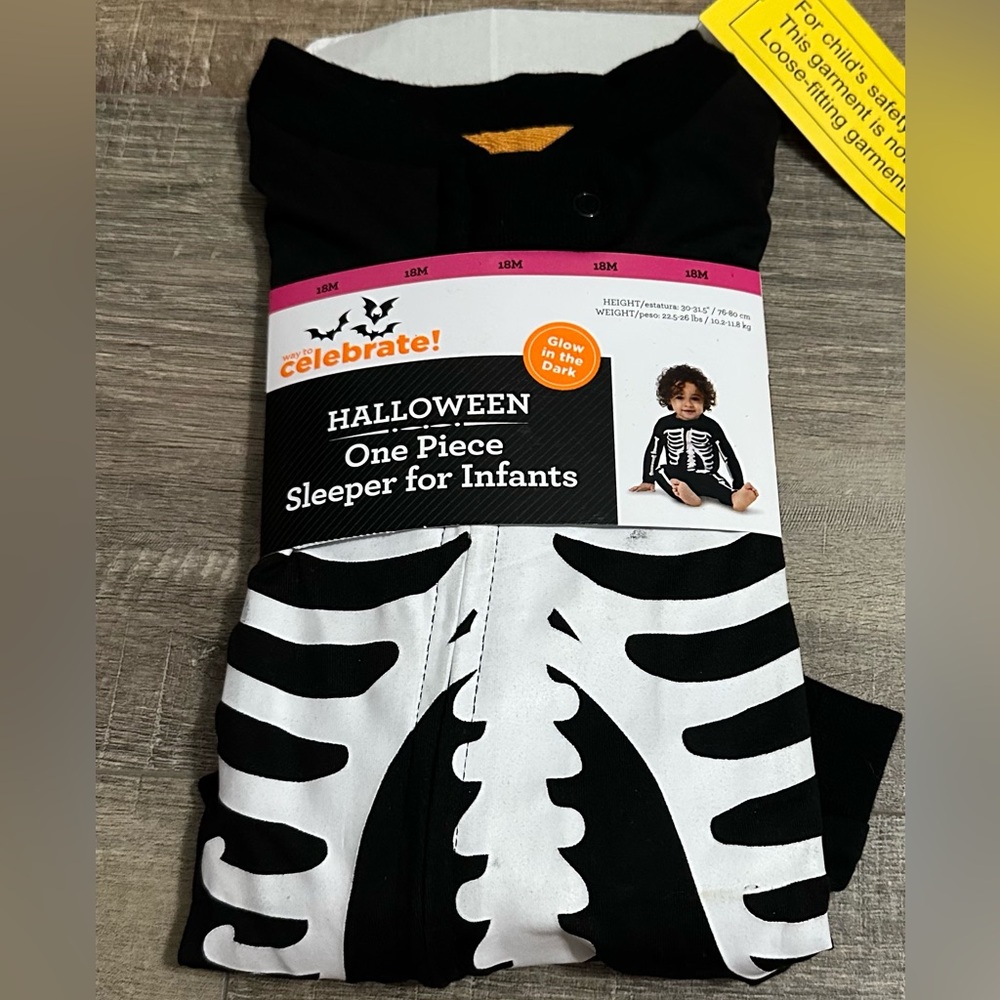Halloween Infant All In One Sleeper 18 Months Glow In The Dark - Picture 2 of 8